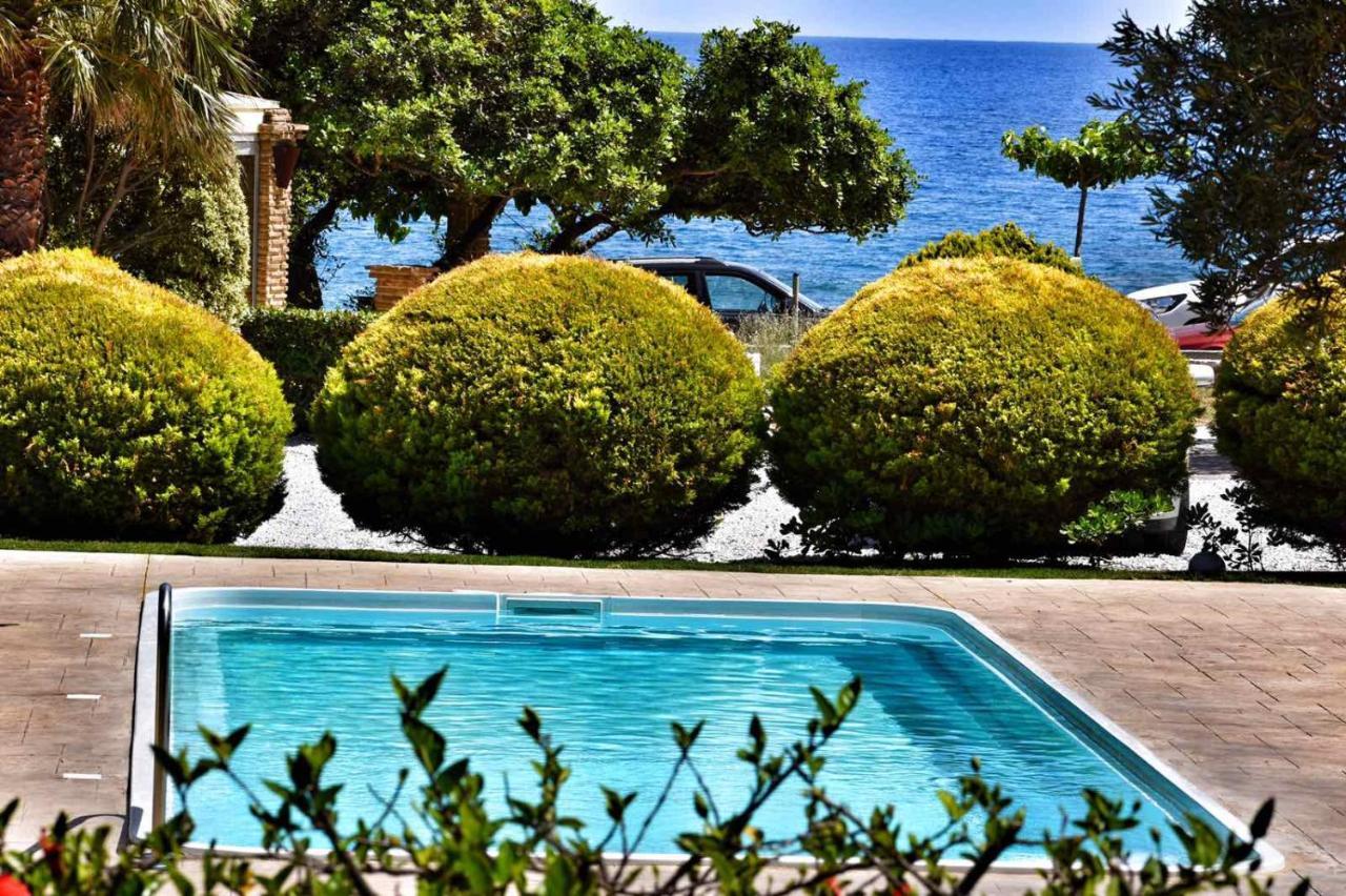 Apartamento Korakas Beach Rodakino Exterior foto